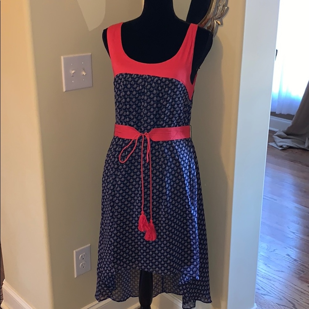 NWT- gorgeous high low dress!